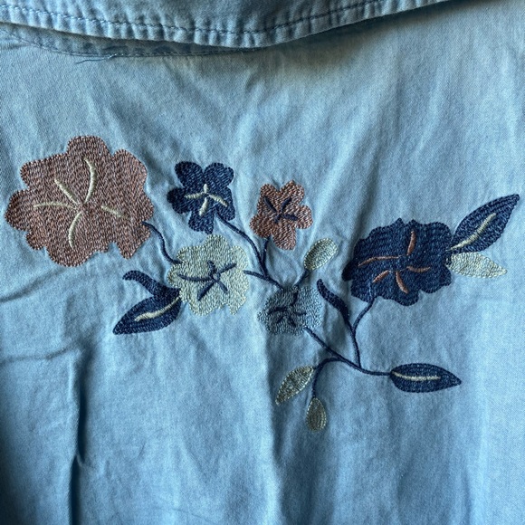 Chambray Button Up Top with Floral Embroidery - Picture 3 of 6